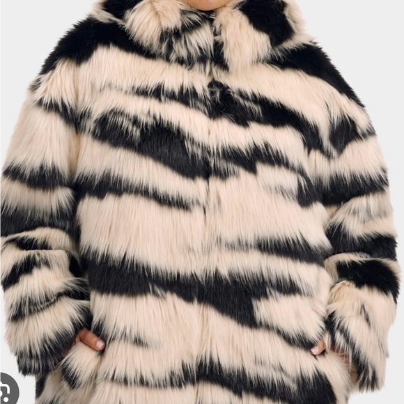 UGG KOKO Snow Tiger XS/S - Picture 2 of 8